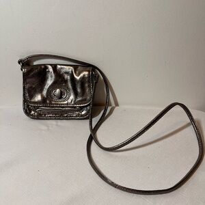 FOSSIL Small Crossbody Bag leather metallic pewter twist lock closure